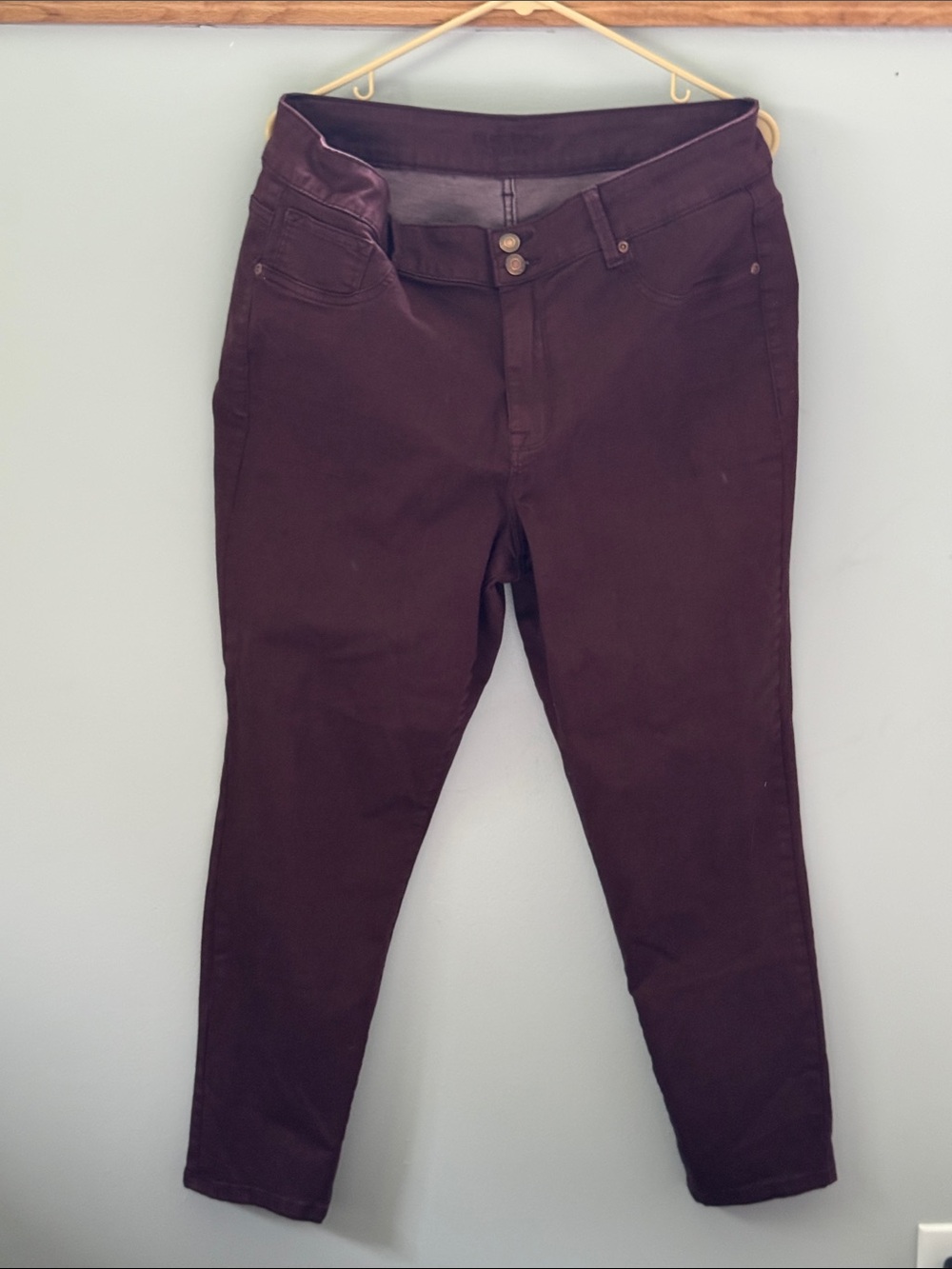 Maurice’s Women’s Stretch Slim Fit Jeans - Dark Burgundy XL Short